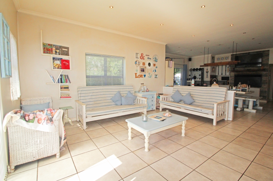 3 Bedroom Property for Sale in Blue Lagoon Western Cape